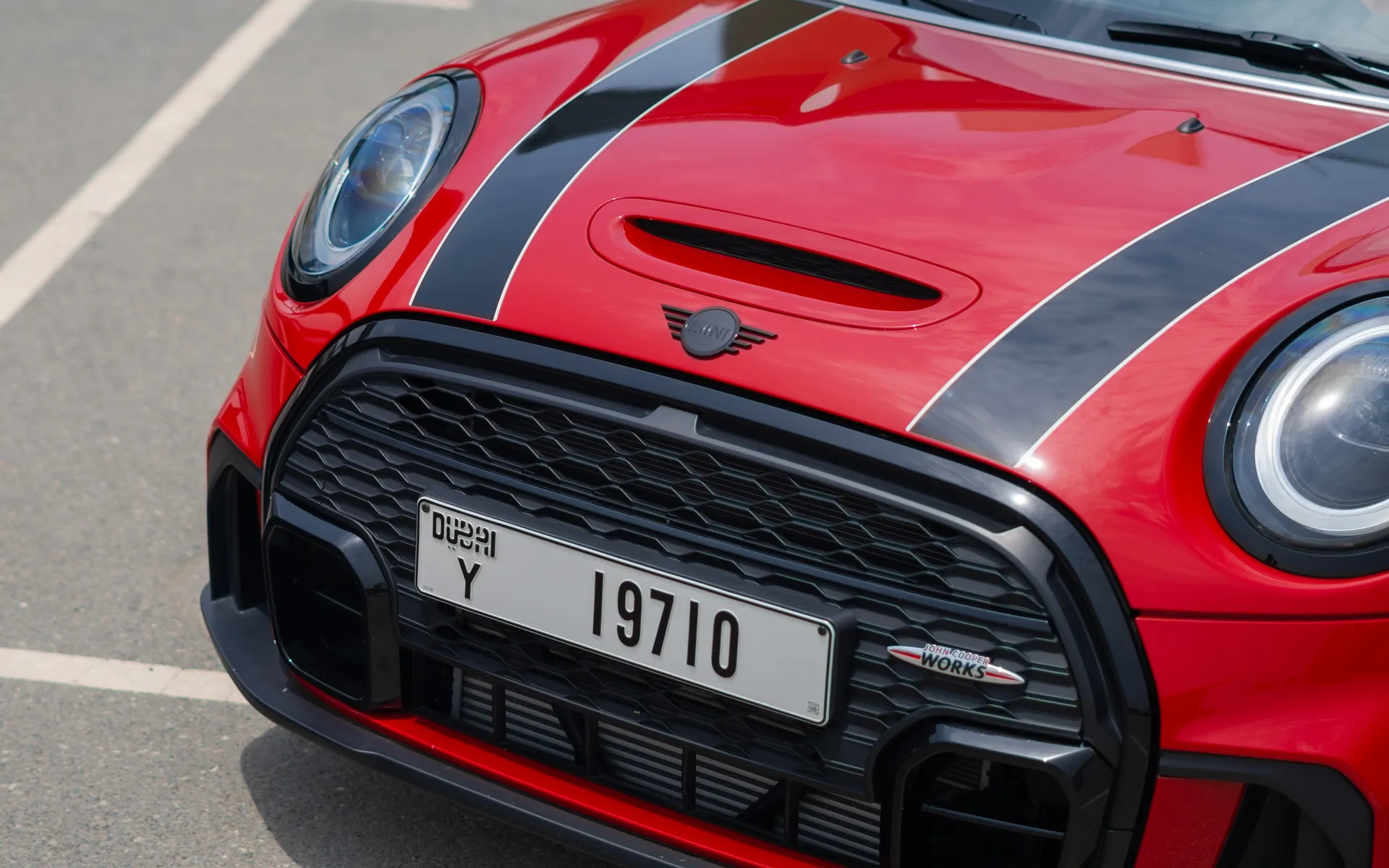 2024 Mini Cooper photo 10 of 56 — Drive Your Dream | Car Leasing Dubai